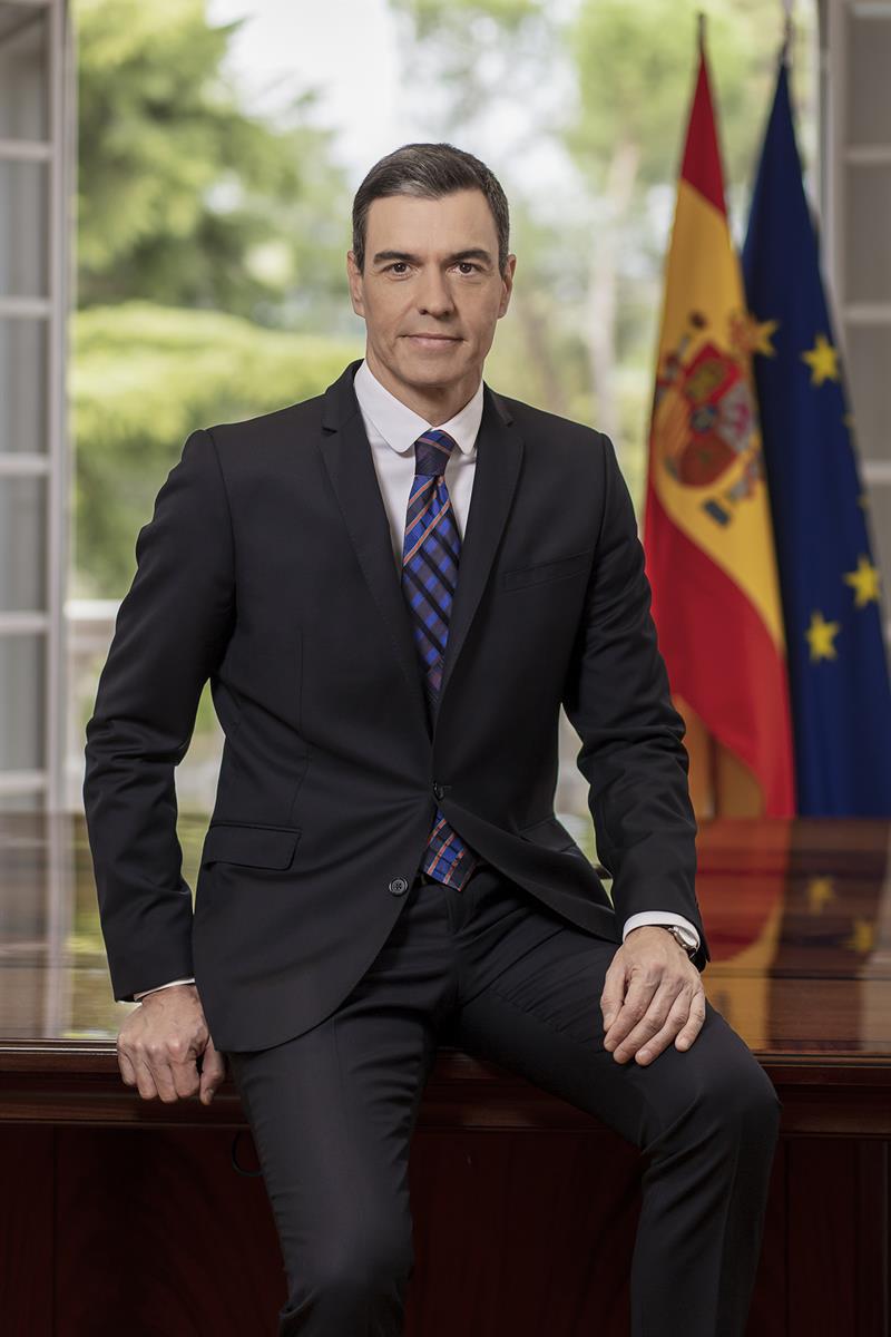 Official photo of the President of the Government of Spain, Pedro Sánchez