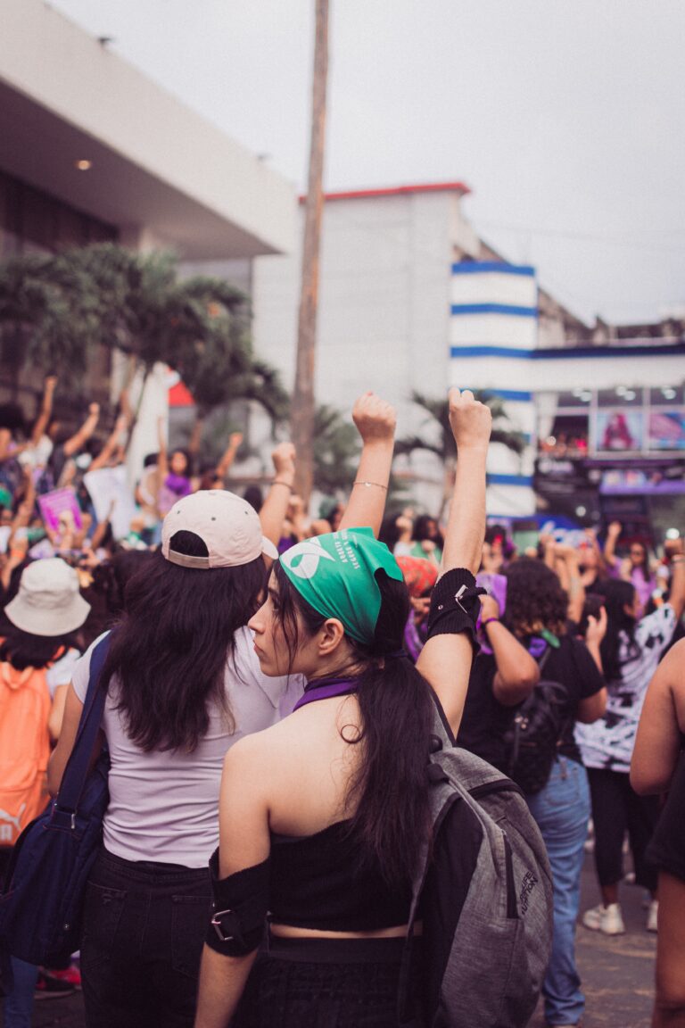 Picture of a feminist demonstration in Mexico. Image credit: @yorchllavadu